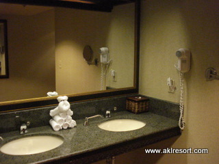 Zahanati Locker Room vanity